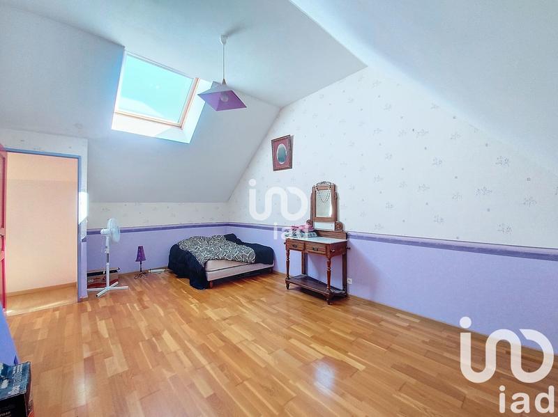 Maison - 247 m² - 10 pièces