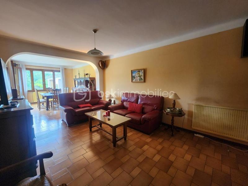 Maison traditionnelle - 114 m² - 5 pièces