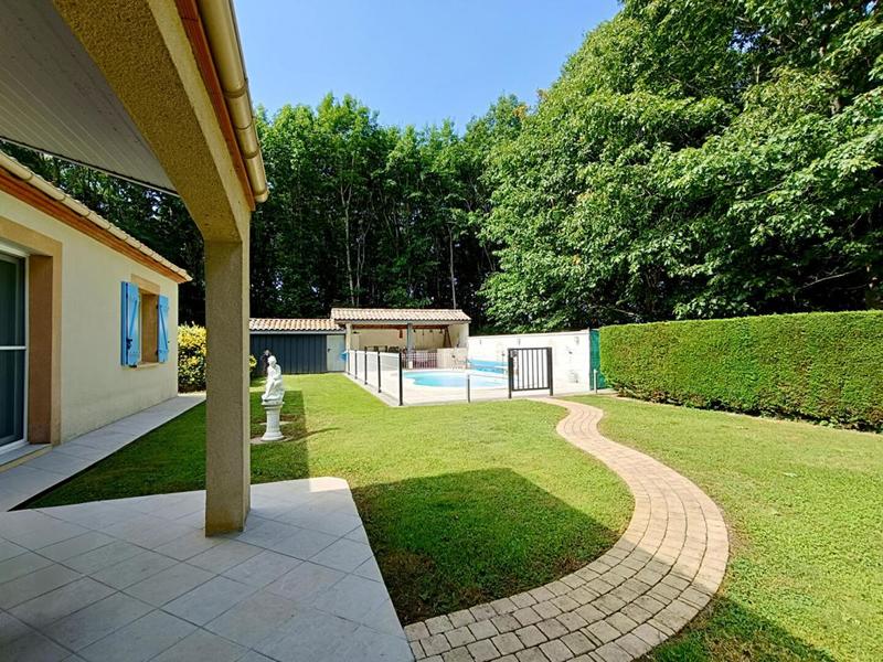 Maison - 165 m² - 6 pièces