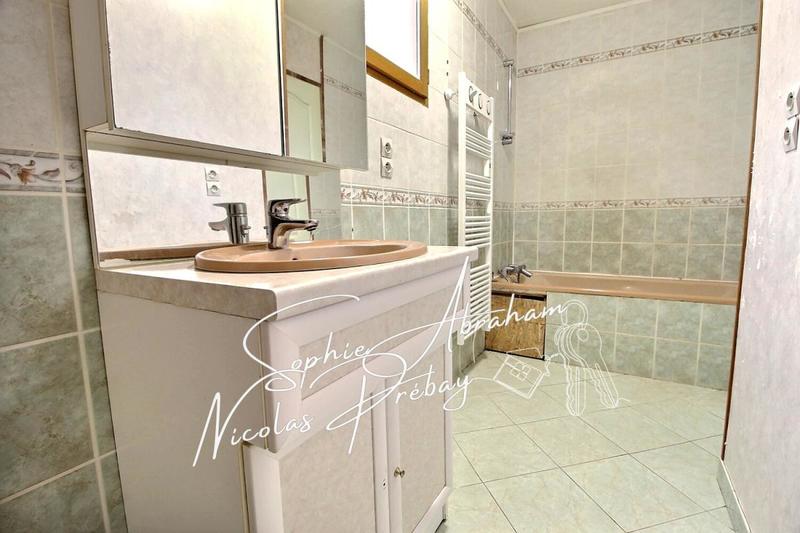 Maison - 115 m² - 6 pièces