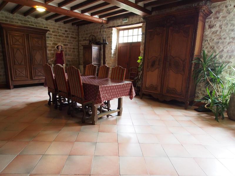 Maison - 319 m² - 11 pièces