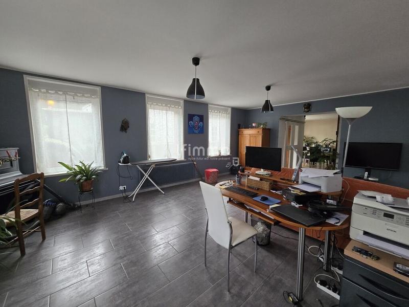 Maison - 235 m² - 6 pièces