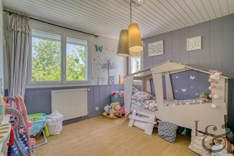 Maison - 254 m² - 7 pièces