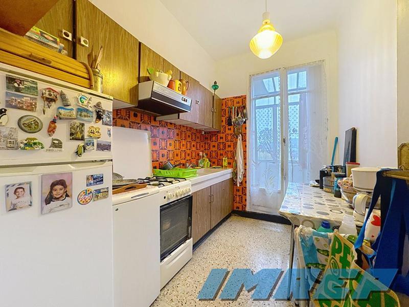 Appartement - 64 m² - 4 pièces