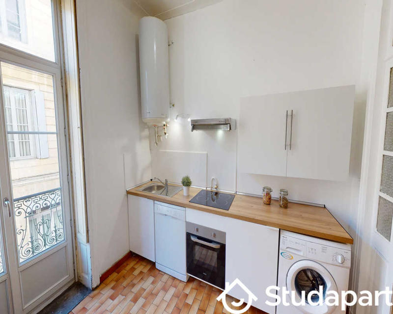 Chambre - 70 m² - 1 pièce