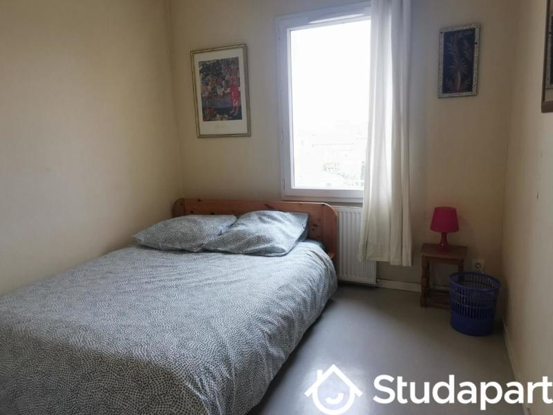 Chambre - 12 m² - 1 pièce