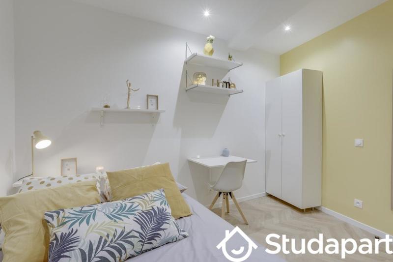 Chambre - 9 m² - 1 pièce