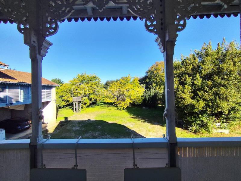 Demeure - 470 m² - 18 pièces