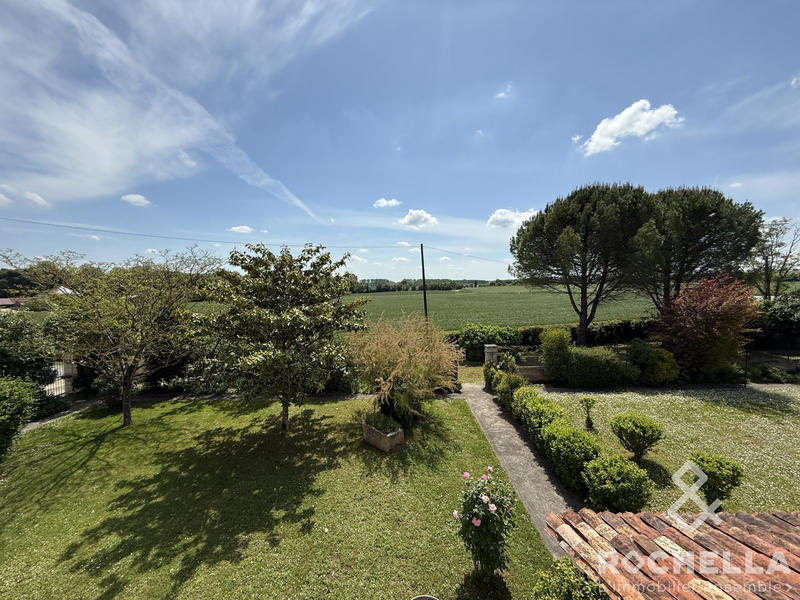 Maison ancienne - 305 m² - 11 pièces