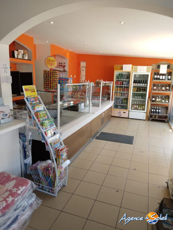 Local commercial - 100 m² - 3 pièces