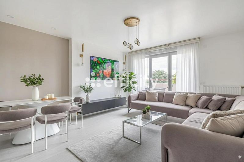 Appartement - 89 m² - 5 pièces