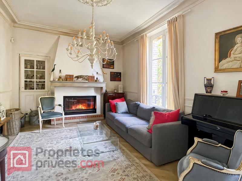 Maison - 165 m² - 6 pièces