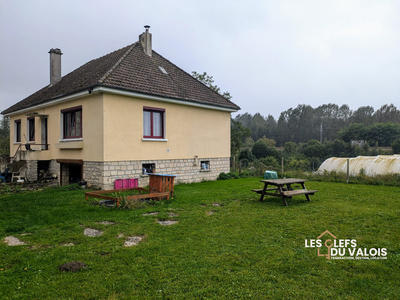 Maison - 97 m² - 5 pièces