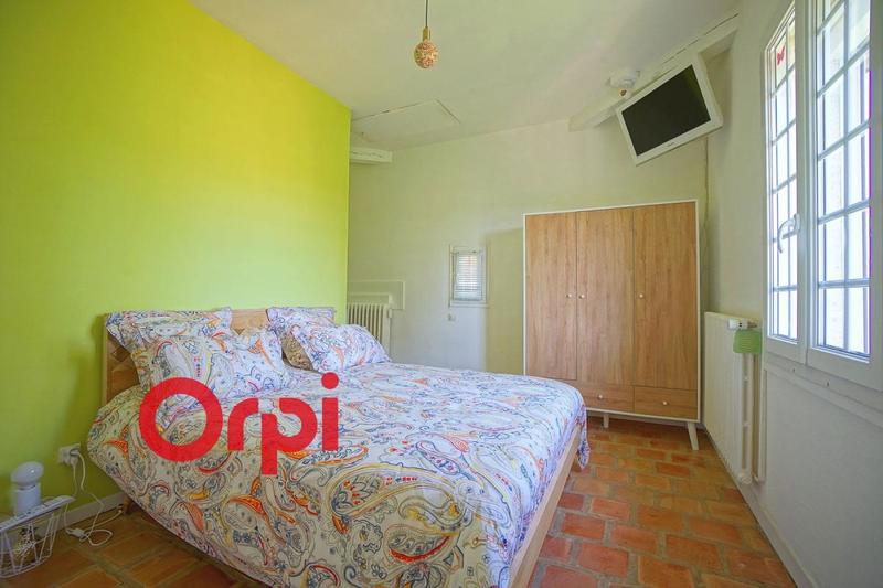 Maison - 225 m² - 8 pièces