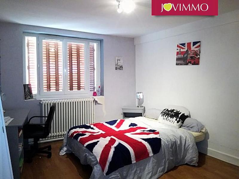 Maison - 218 m² - 8 pièces