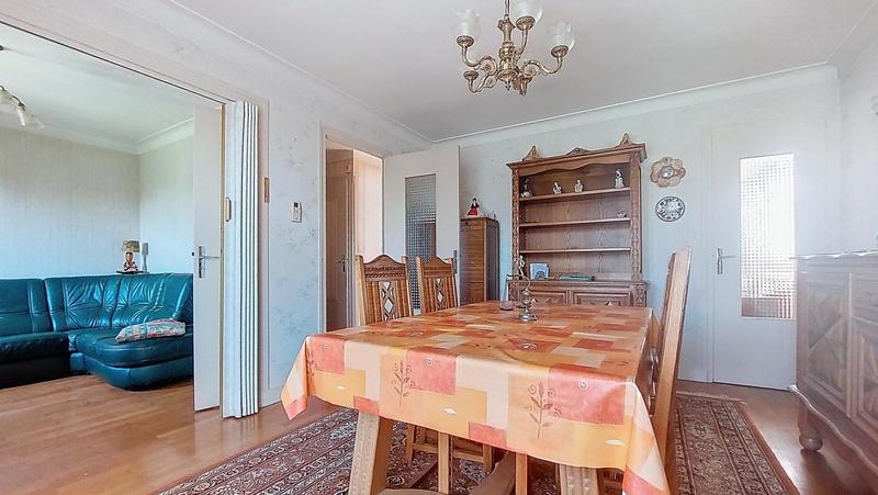 Demeure - 131 m² - 4 pièces