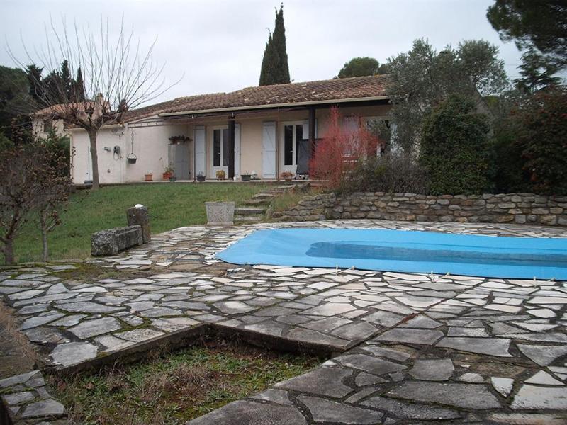 Villa - 90 m² - 5 pièces