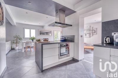 Maison - 115 m² - 6 pièces