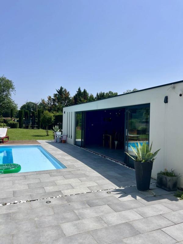 Maison - 200 m² - 7 pièces