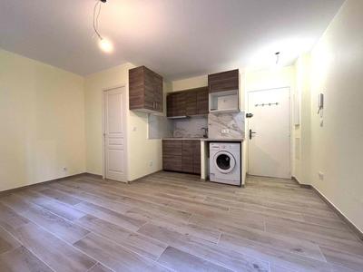 Studio - 17 m² - 1 pièce