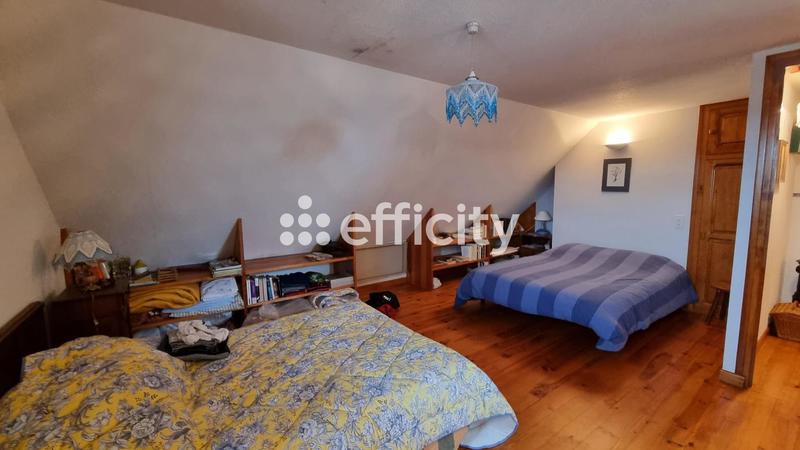 Maison - 96 m² - 6 pièces