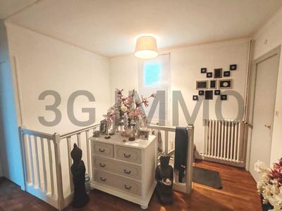 Maison - 112 m² - 6 pièces