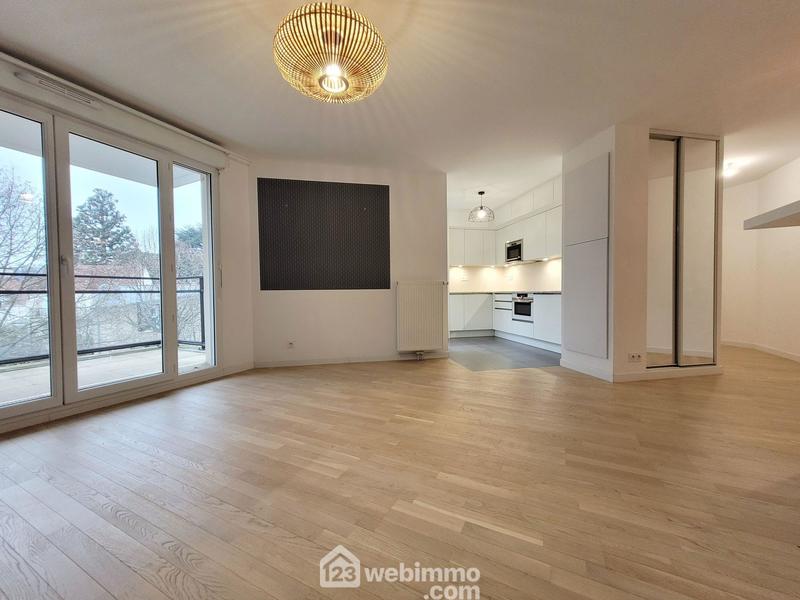 Appartement - 82 m² - 4 pièces