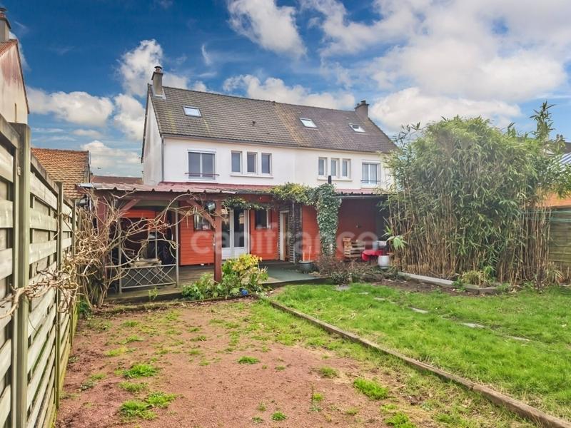 Maison - 115 m² - 6 pièces