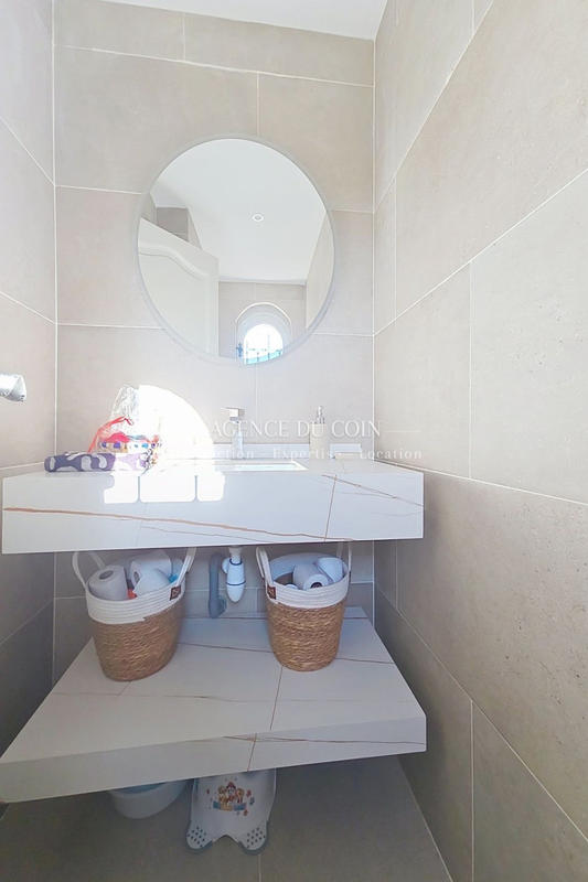 Maison - 143 m² - 5 pièces