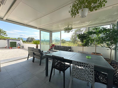 Maison - 123 m² - 4 pièces