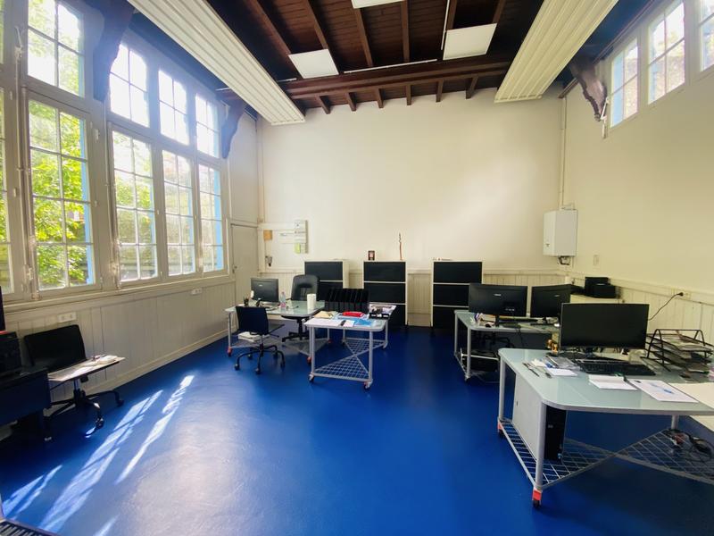 Local d'activités - 187 m²