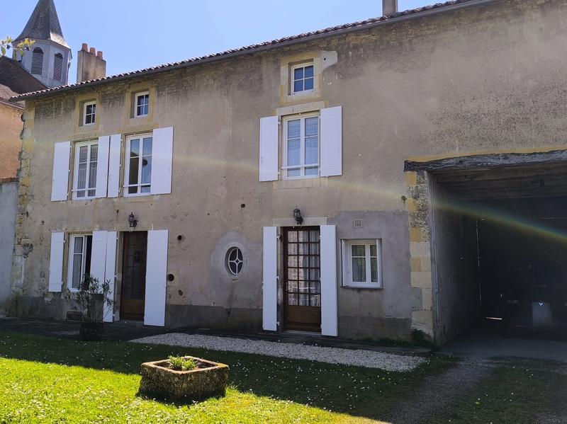 Maison - 201 m² - 7 pièces