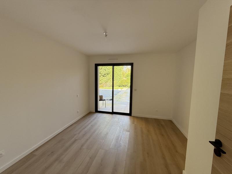 Maison - 166 m² - 6 pièces