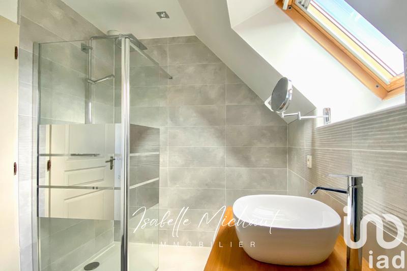 Maison - 188 m² - 7 pièces