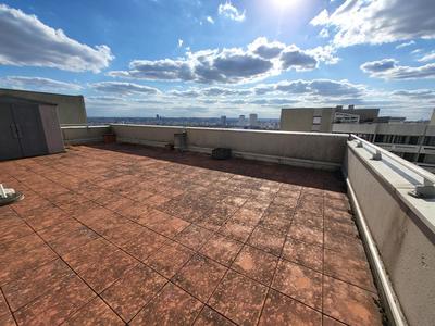 Appartement - 87 m² - 3 pièces