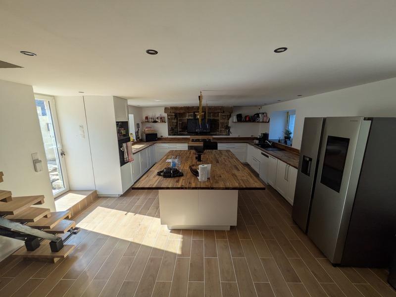 Corps de ferme - 243 m² - 6 pièces