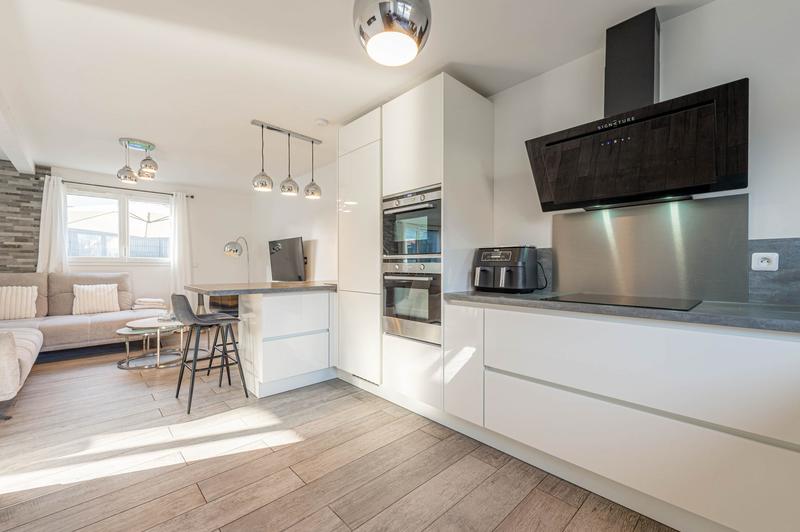 Maison - 91 m² - 4 pièces