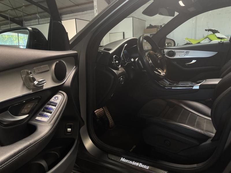 Mercedes classe glc 300de Hybride-Diesel Amg-Line 306ch 4matic 9g-Tronic -Toit Ouvrant-Entretient Mercedes-Garantie 12 Mois-Financement Possible-