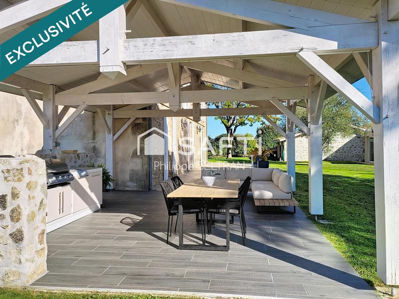 Maison - 430 m² - 10 pièces