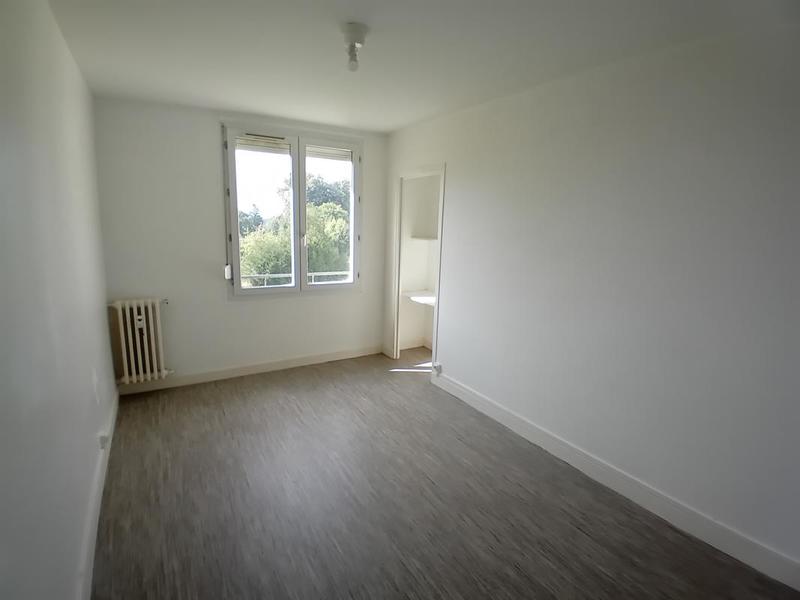 Appartement - 93 m² - 5 pièces