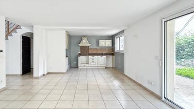 Maison - 122 m² - 6 pièces