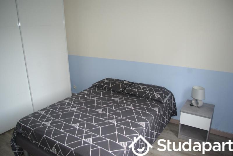 Chambre - 13 m² - 1 pièce