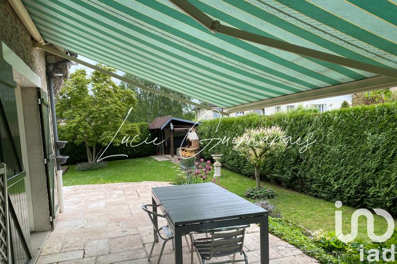 Maison - 121 m² - 6 pièces