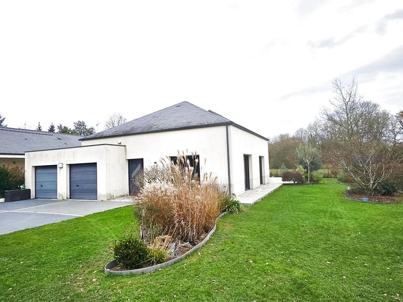 Maison - 143 m² - 10 pièces