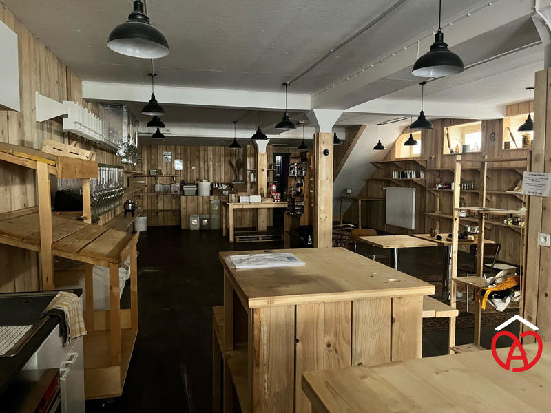 Local commercial - 145 m²