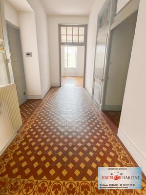 Appartement - 132 m² - 2 pièces