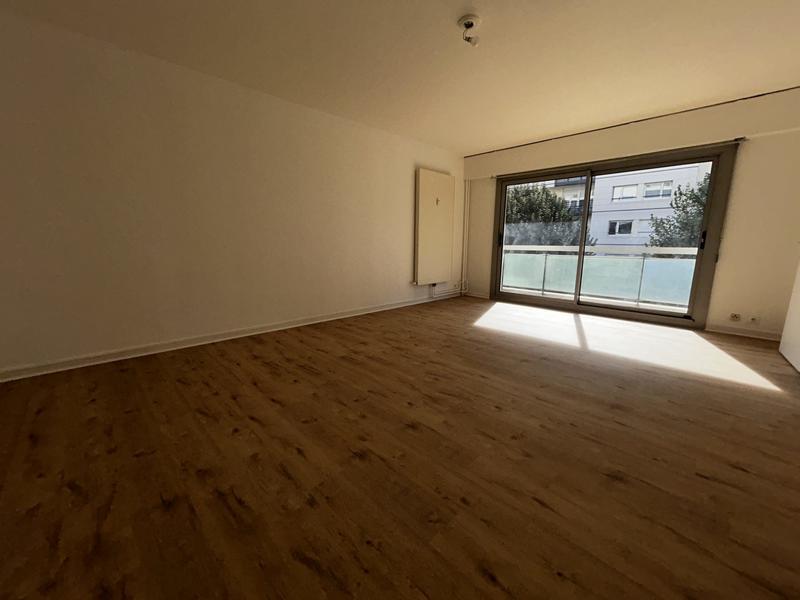 Appartement - 99 m² - 4 pièces