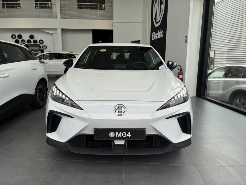 Mg Mg4 Electric 51kwh - 125 Kw 2wd Standard