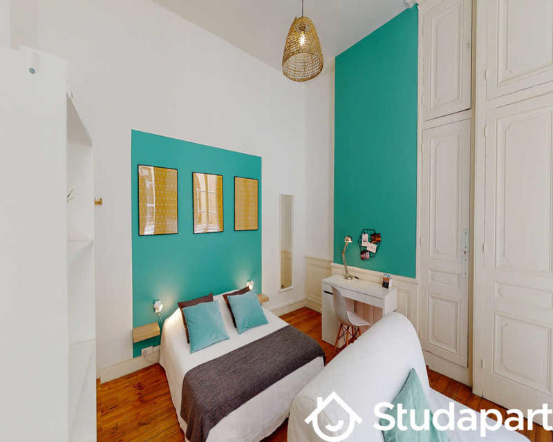 Chambre - 90 m² - 1 pièce