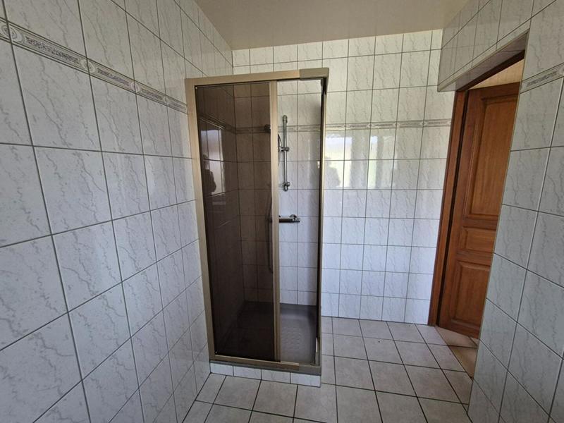 Maison - 245 m² - 5 pièces